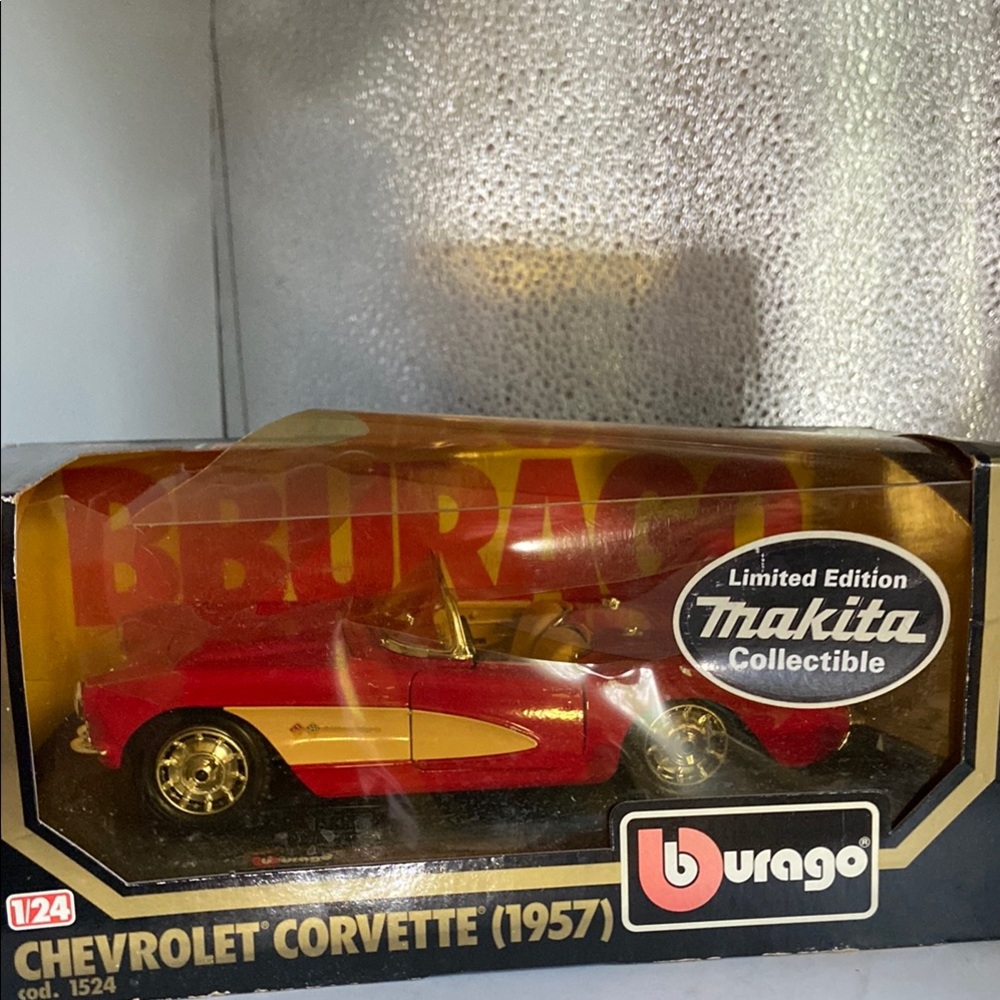 Red Chevrolet Corvette (1957) Model Car